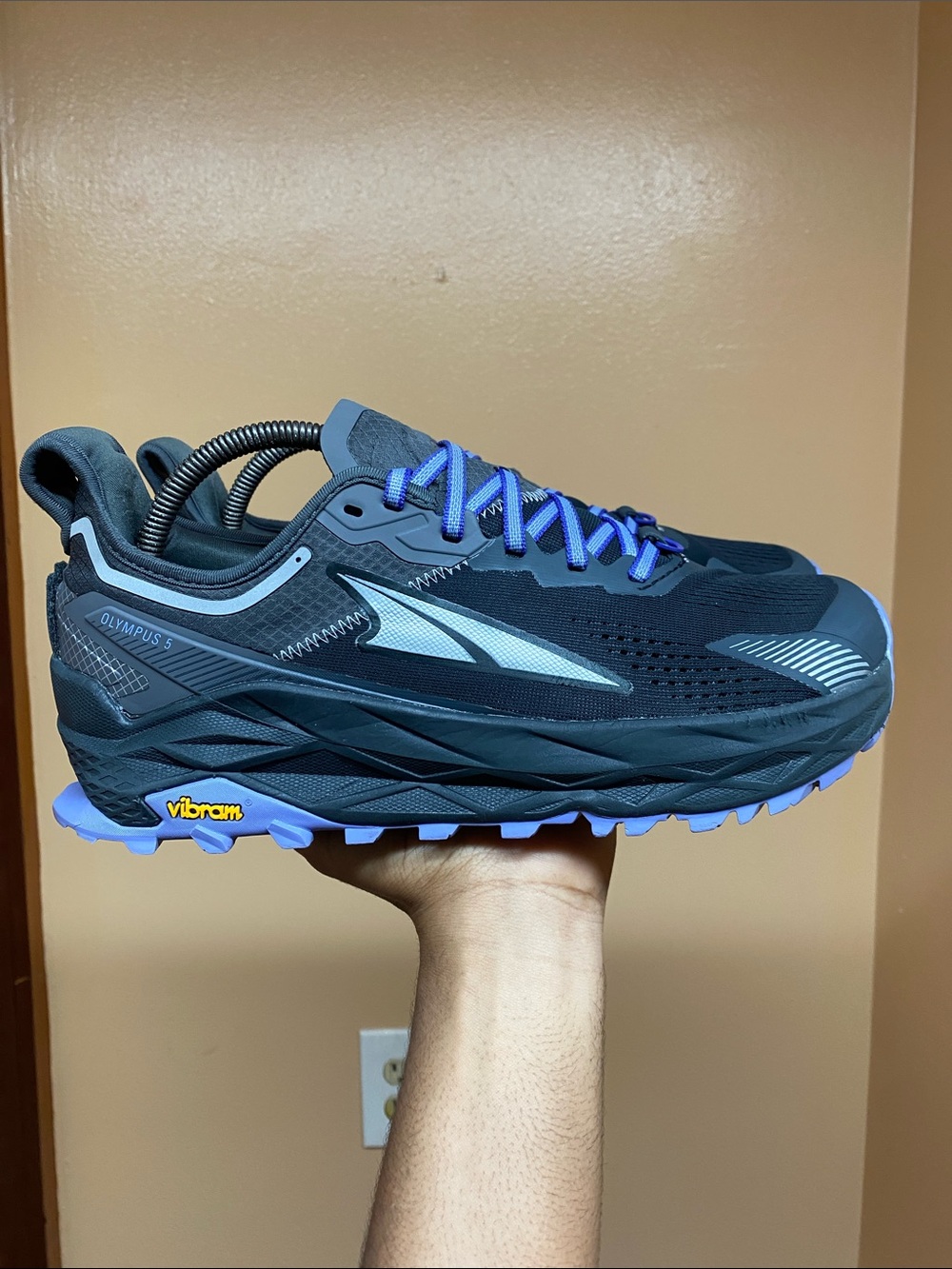 Altra Olympus 5 Women's Trail Running Sneakers Size 10.5 “Black Silver Purple”